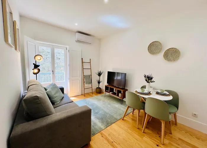 The House - Charming Apartamento