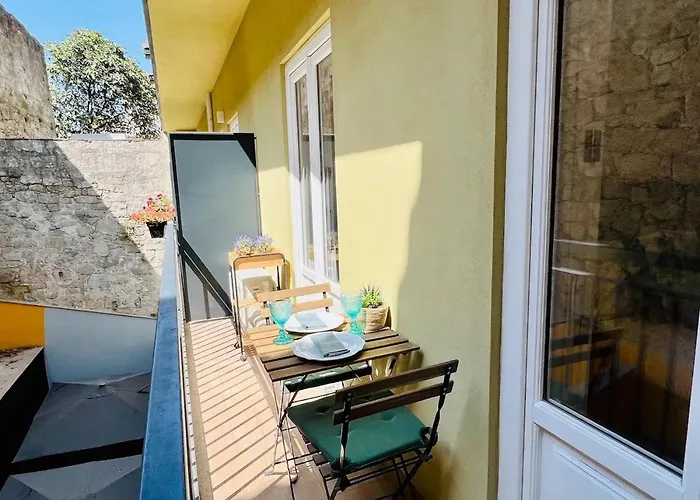 The House - Charming *