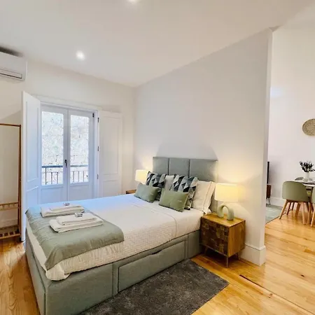 The House - Charming *