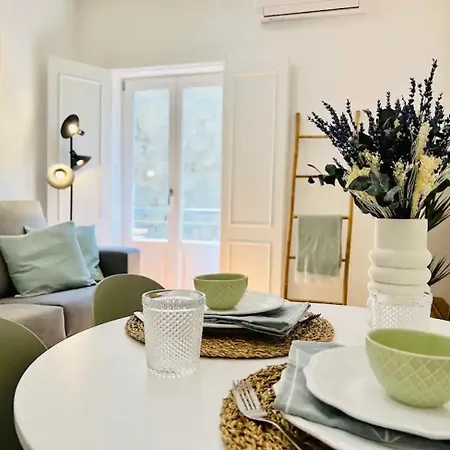 The House - Charming