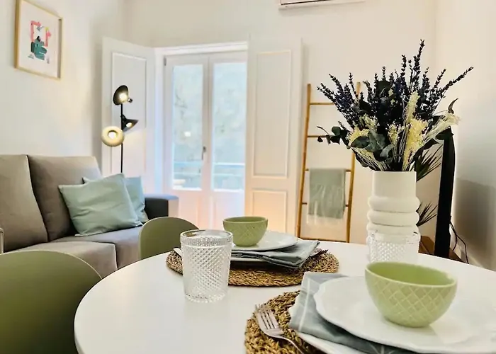 The House - Charming